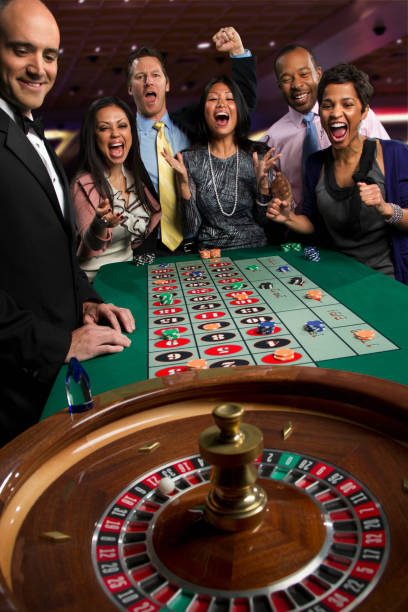 cuanwin777 live Shio Game dealer studio with zodiac numbers display and real-time broadcast feed